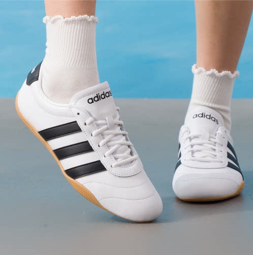 Adidas/阿迪达斯2026春季新款 GRAND COURT LO平底休闲鞋JQ9688