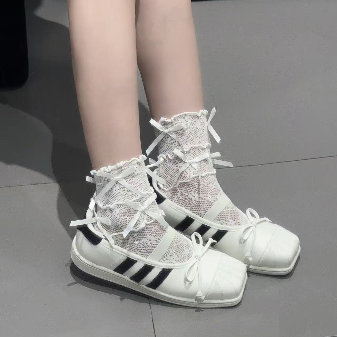 Adidas阿迪达斯Superstar Jennie联名平跟玛丽珍鞋休闲鞋LB3786