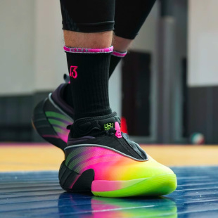 阿迪达斯 Camp男子低帮实战篮球鞋 Don 黑粉JR7697 Issue Adidas