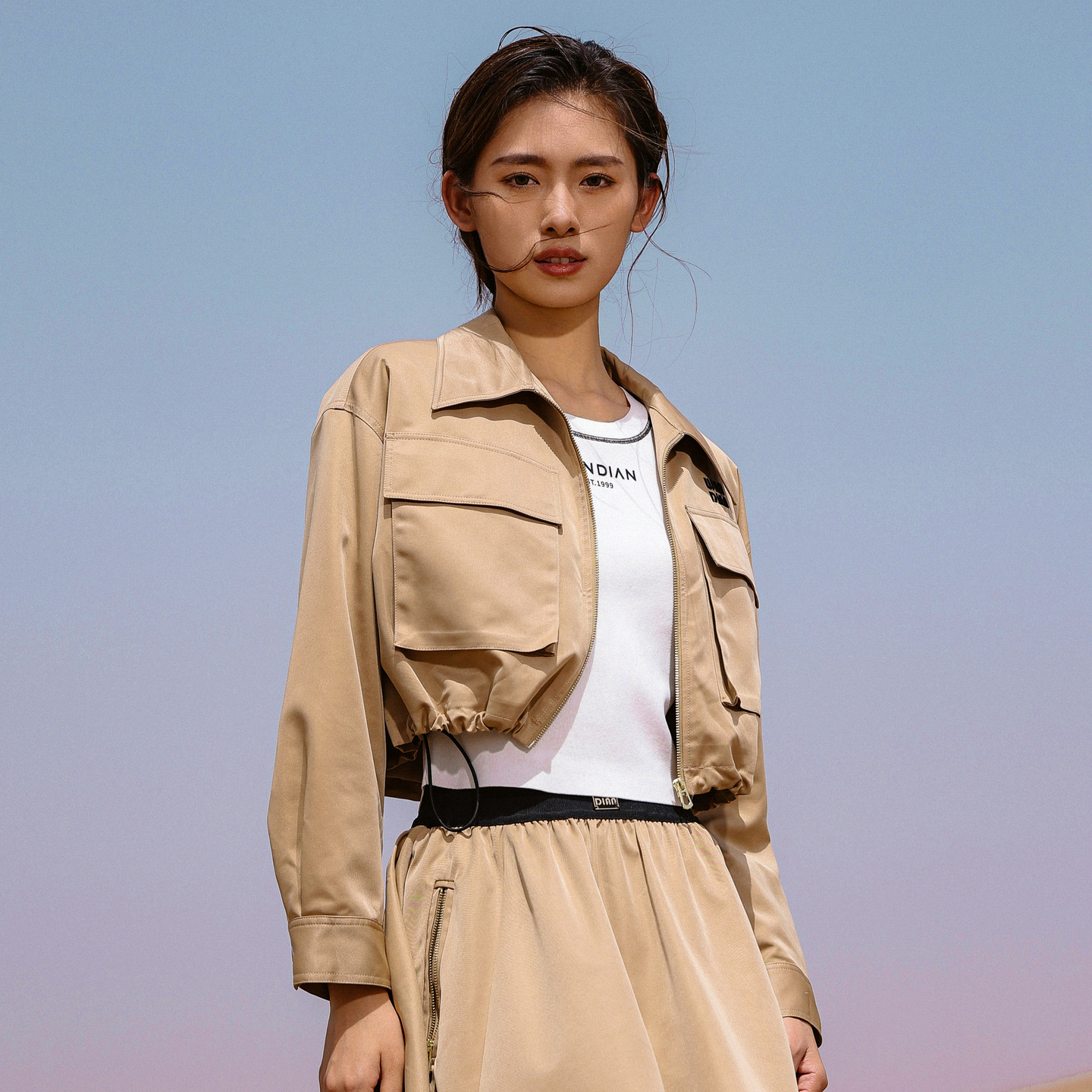 婉甸2026春季新品卡其色短款外套H型长袖1251O10SJ2YX