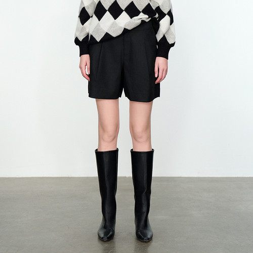 婉甸黑色短裤冬季新品A型立体裁剪短裤1234P06DM1