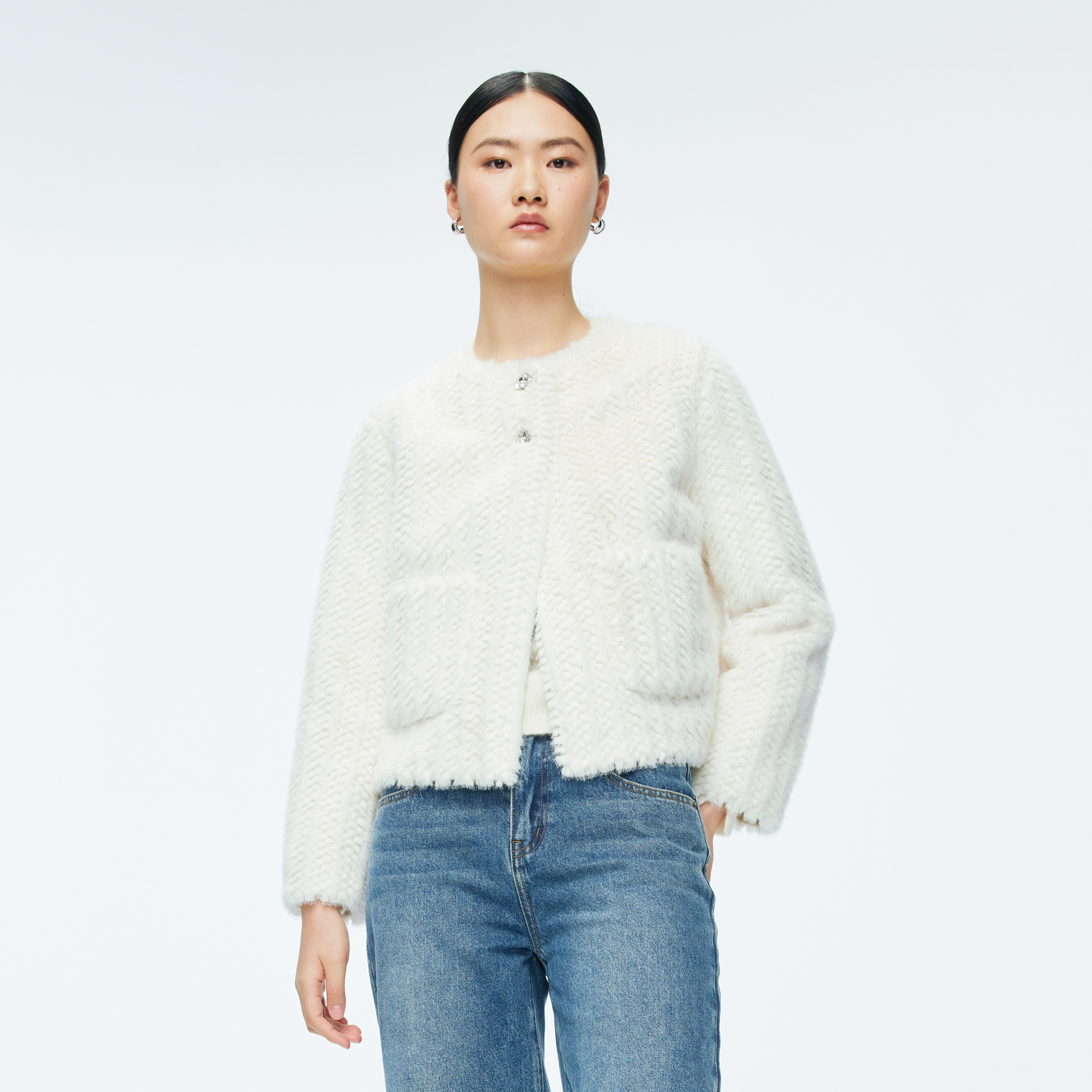 婉甸2025年冬季新品云白短款外套1244O07JN4