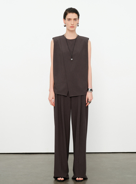 婉甸2026夏季新品原灰色无袖上衣1252H18SD4