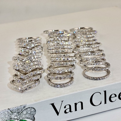 铂金培育钻V排戒 18K天然钻石情侣对戒定制刻字 pt950现货发顺丰