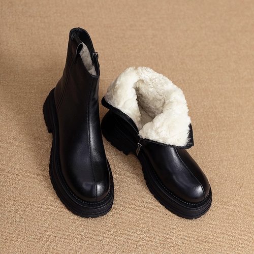 新款真皮加绒保暖英伦风马丁靴