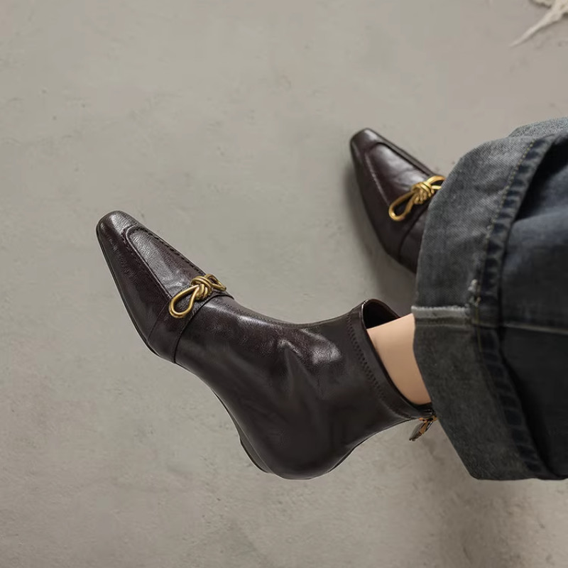 2025秋冬真皮方头平底短靴女法式瘦瘦靴真皮金属蝴蝶结后拉链短靴,女鞋,时装靴,淘宝优惠券,粉丝福利购,淘宝优惠卷
