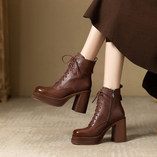 英伦风马丁靴女秋冬厚底粗跟短靴