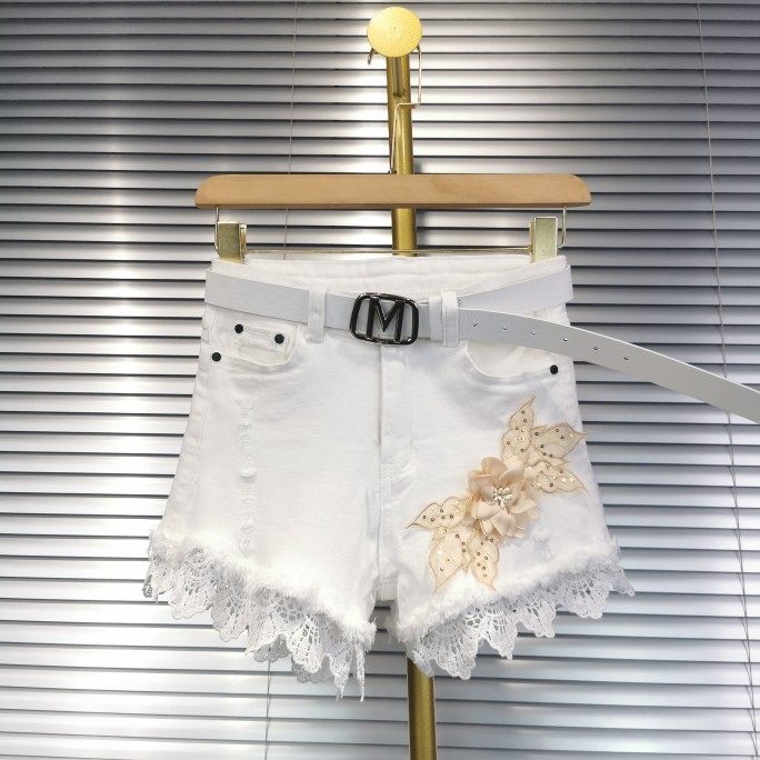 2025夏新款高腰显瘦修身弹力白色牛仔短裤女立体花朵花边拼接热裤,女装/女士精品,牛仔裤,淘宝优惠券,粉丝福利购,淘宝优惠卷