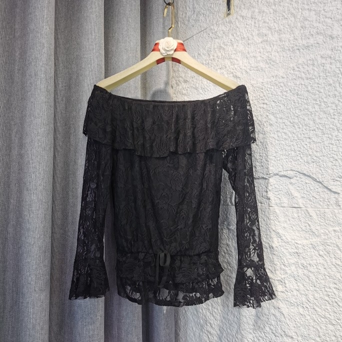 甜美一字肩小众设计感喇叭长袖T恤女春夏季新款蕾丝衫上衣T恤女士,女装/女士精品,衬衫,淘宝优惠券,粉丝福利购,淘宝优惠卷