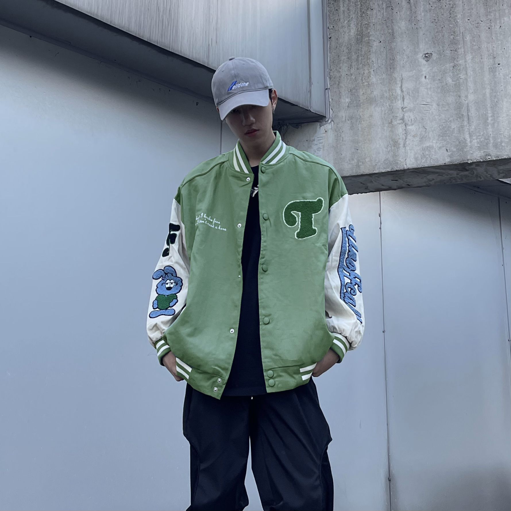 DJAY水洗做旧膝盖破洞宽松外套棒球服