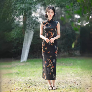 2026春夏旗袍新款简单蝶谷风情大方年轻少女气质高端印花日常无袖