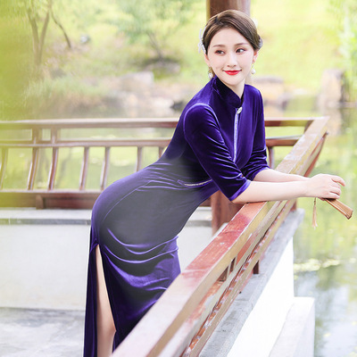 丝绒旗袍秋季2025新款长袖改良复古中国风高端优雅年轻款走秀旗袍