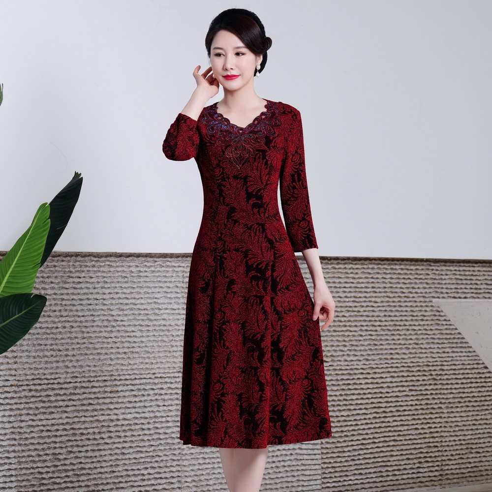 2026春秋新品中老年女装妈妈装连衣裙款服装结婚敬酒大码日常礼服