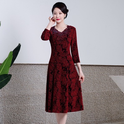 鸿韵绣中老年女装妈妈装连衣裙2024秋装新款服装结婚敬酒大码日常