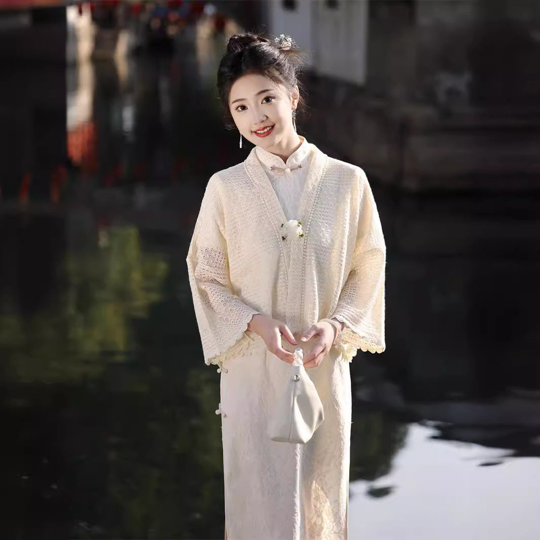2026春夏新款 披肩外套复合蕾丝侧八扣长款旗袍中国风气质女旗袍
