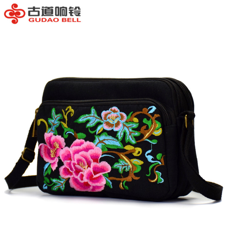 刺绣黑色帆布三拉链女士手机包