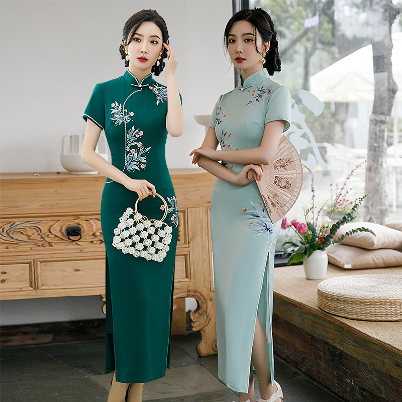 2025春季古圣娇新款刺绣旗袍长款双层改良礼服连衣裙走秀端庄大气