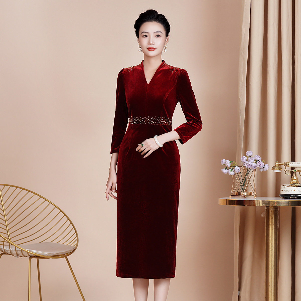 2026春秋冬新款改良韩国绒喜婆婆喜妈妈旗袍裙大码婚宴礼服中长款