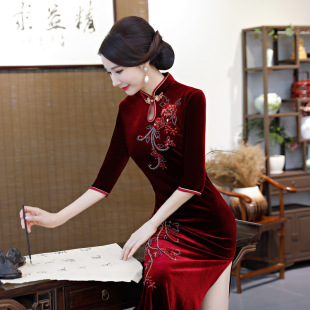 中国风改良旗袍连衣裙丝绒礼服2026新春秋冬季婚庆妈妈装长款唐装