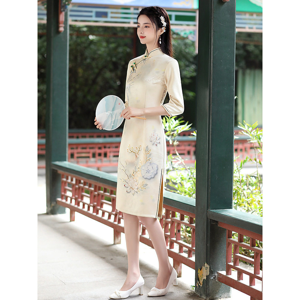 春秋季中袖改良版民族风旗袍立领印花定位中长款年轻礼服2026新款