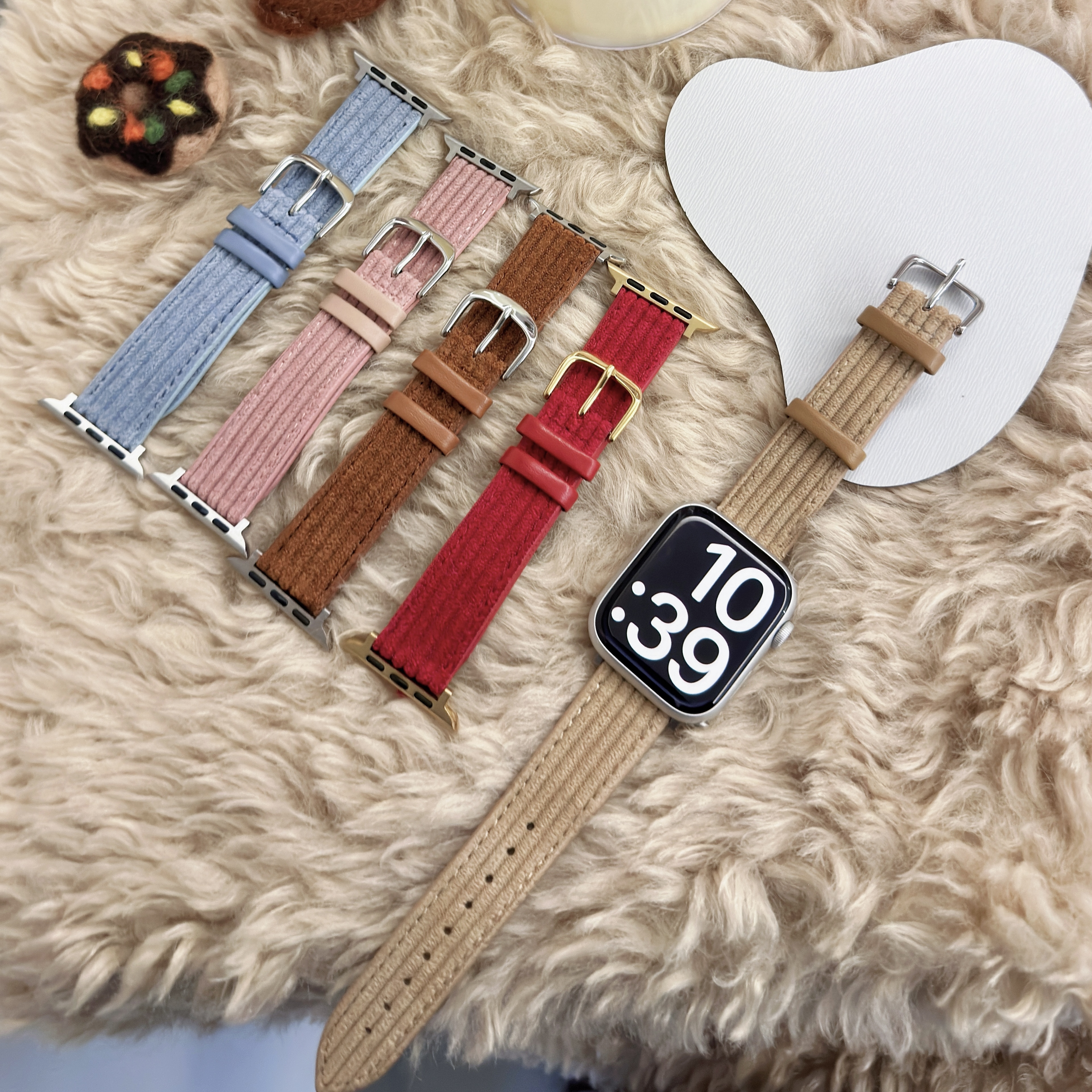 适用appleiwatch苹果手表表带s9/s8新款秋冬款灯芯绒皮s11/s10/S7