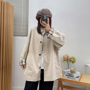 宛宛大码 宽松显瘦设计感格子拼接上衣 胖mm立领风衣外套春秋新款