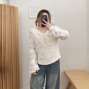 蕾丝拼接温柔气质秋冬新款 V领长袖 内搭上衣女 胖mm喇叭袖 宛宛大码