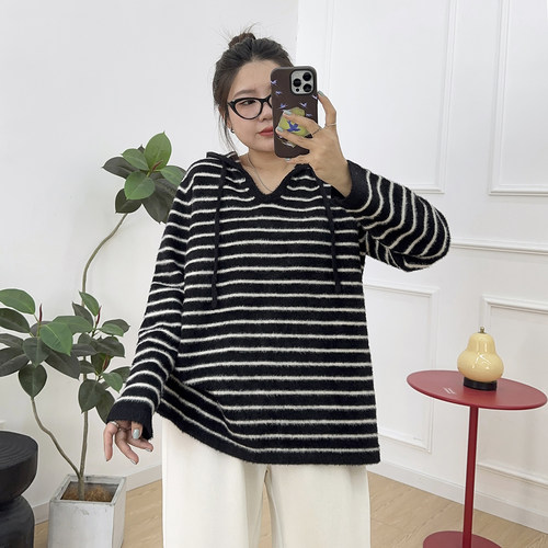 连帽仿水貂毛衣女条纹衫