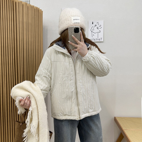 连帽休闲撞色格子肌理棉服