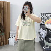 胖妹妹甜美宽松上衣夏 正肩t恤女胖mm显瘦郁金香印花短袖 大码 女装