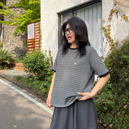 宛宛大码女装条纹撞色圆领短袖t恤夏季新款胖mm宽松遮肉显瘦上衣
