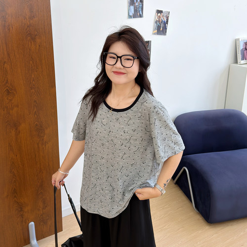 宛宛大码胖mm遮肚子显瘦正肩圆领印花t恤女夏季新款洋气休闲上衣