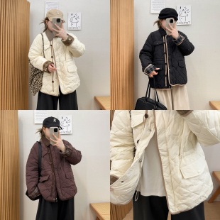 宛宛大码 胖mm宽松白鸭绒外套潮 米白色菱形格翻领撞色羽绒服女冬季