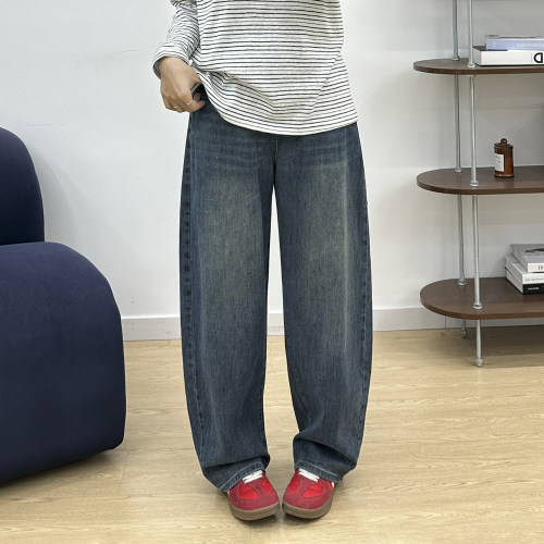 宛宛家高腰百搭镰刀休闲牛仔裤