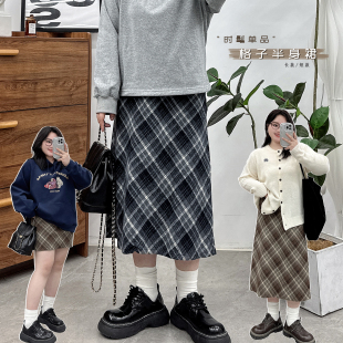 大码 复古黑色格子毛呢半身裙女胖mm微胖秋冬高腰包臀a字格纹短裙