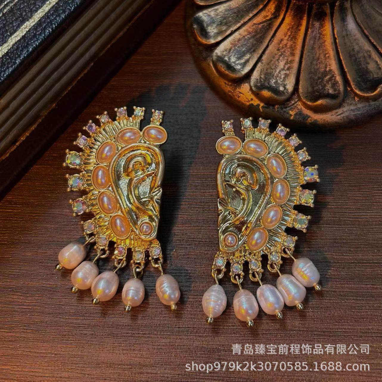Schiaparelli 淡水珍珠流苏耳朵耳钉中古vintage复古经典眼睛耳环,饰品/流行首饰/时尚饰品新,耳环,淘宝优惠券,粉丝福利购,淘宝优惠卷