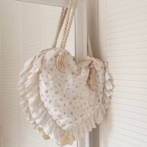 NNS贝尔蒂碎花爱心枕头包