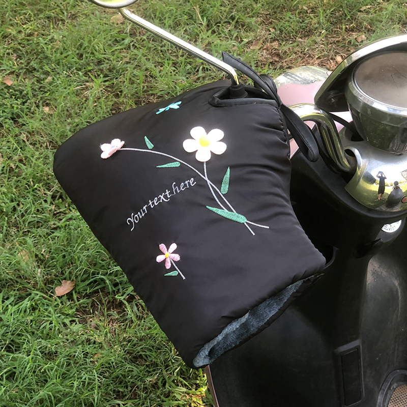 冬季护手套加厚加绒可爱挡风防水