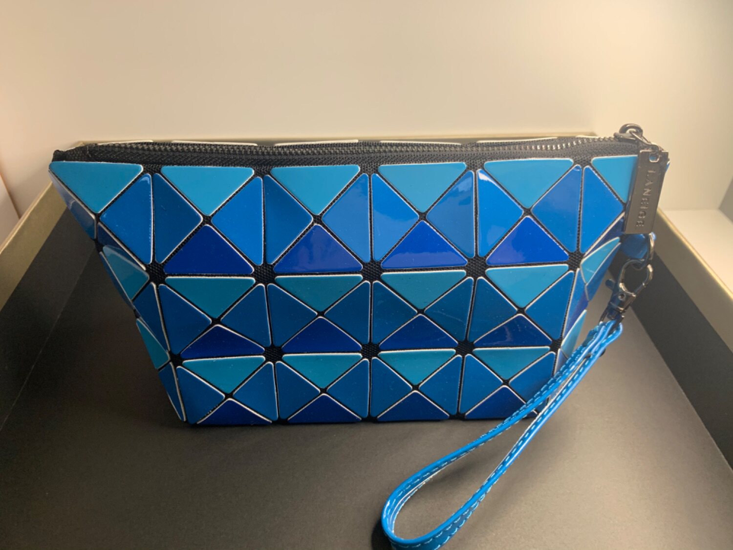 包邮兰芝专柜赠送健康秤电子秤体重秤人体秤LED显示准确钢化玻璃