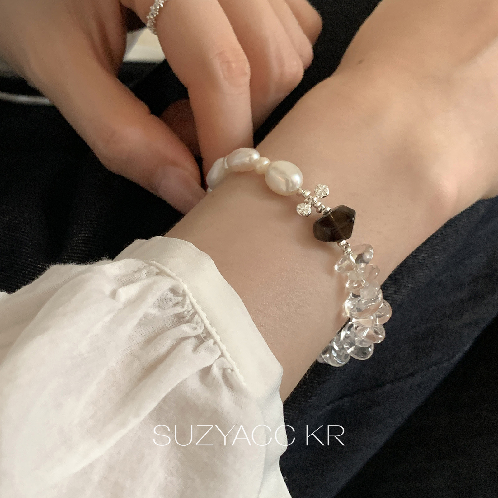 suzyacc kr淡水珍珠透明水晶手串2026新款ins超显白夏季ins手链女