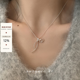 suzyacc kr轻奢小众纯银随意感线条蝴蝶结项链女简约设计锁骨链