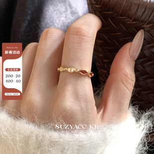 suzyacc kr红色滴釉菱格水钻戒指新年圣诞氛围感食指戒复古指环女