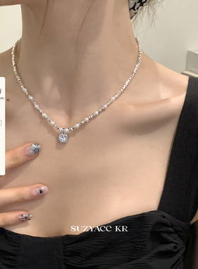 suzyacc kr轻奢超闪合成锆石吊坠碎银项链2024新款气质高级锁骨链