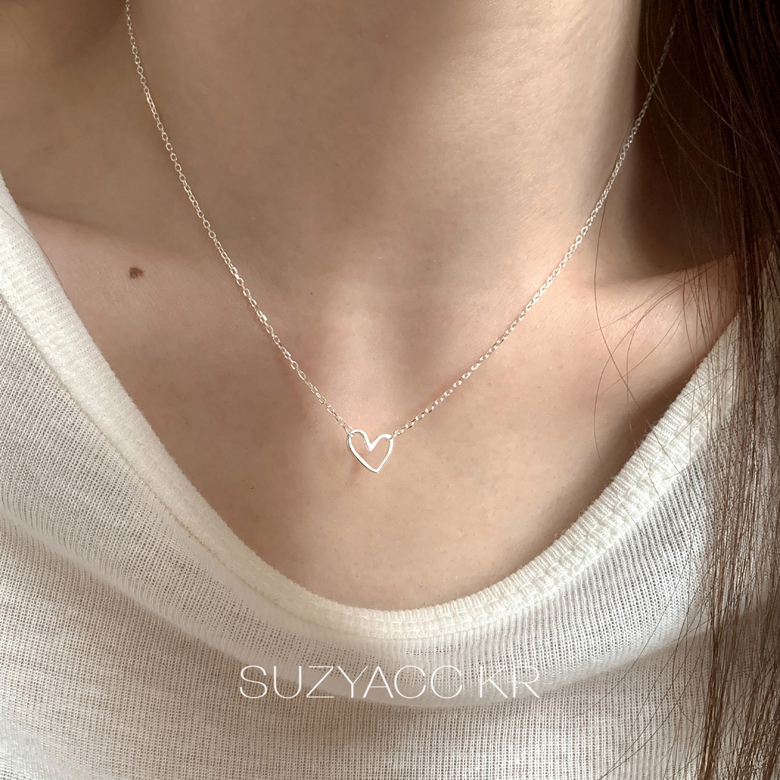 suzyacc kr镂空爱心纯银项链极简风小众设计感ins大牌锁骨链颈链