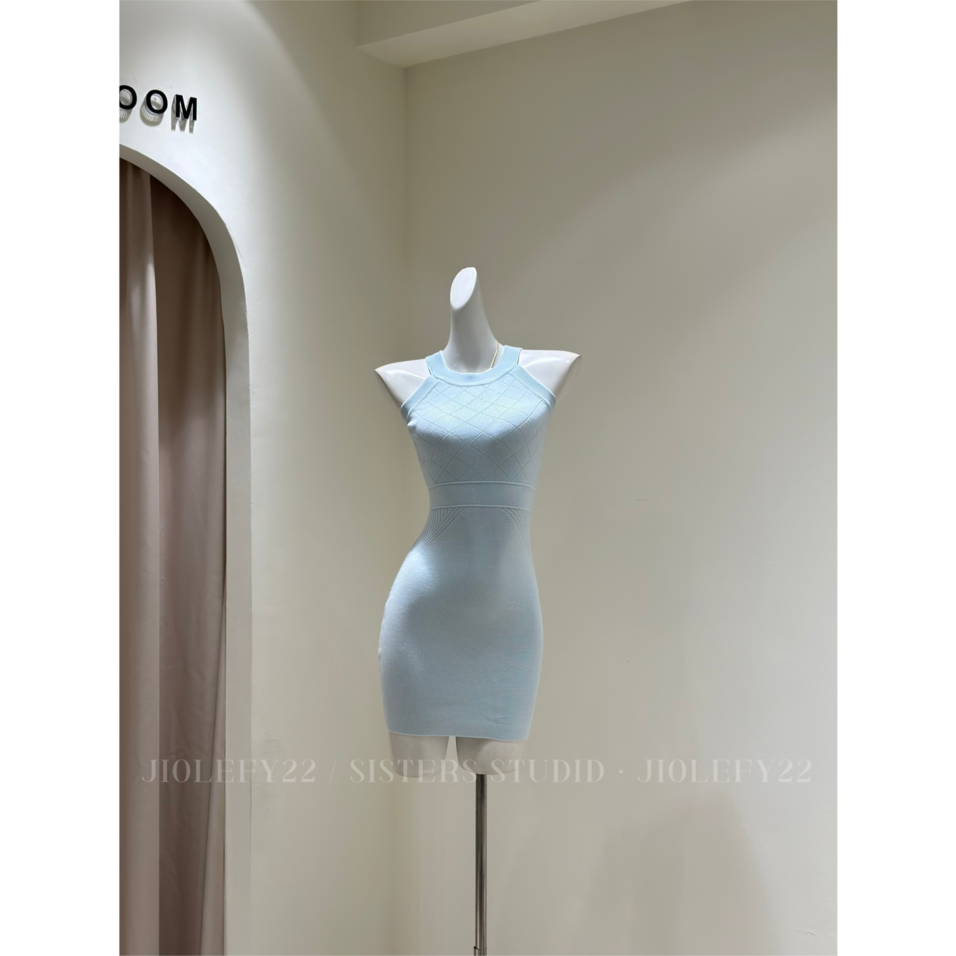 JIOLEFY22 浅蓝色收腰提花气质修身纯欲挂脖针织包臀短裙连衣裙女