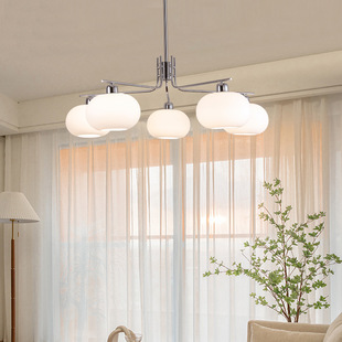 北欧中古客厅吊灯日式侘寂风简约书房卧室包豪斯奶白玻璃柿子吊灯