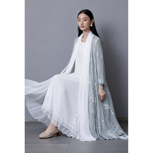 春夏新款新中式刺绣披肩套装女国风仙气长裙清冷禅意茶服两件套