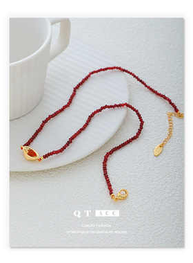 新年简约红色串珠项链女通勤气质款马年喜庆红玛瑙元宝锁骨链女