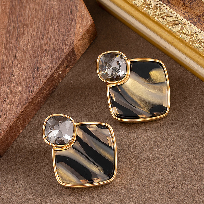 轻奢简约冷淡风锆石方形马赛克板材耳环小众个性感银针耳饰女