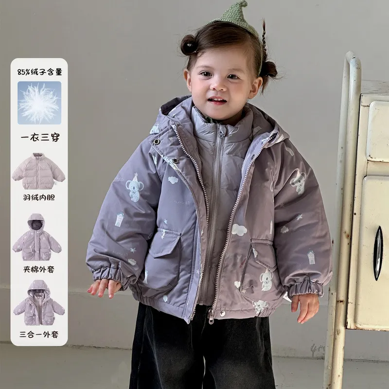 一衣三穿女童三合一连帽冲锋衣婴幼儿两件套秋冬新款女童印花外套